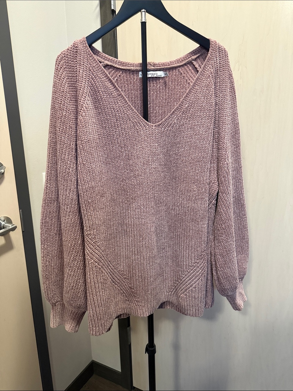 Relaxed V-Neck Sweater in Dusty Rose by CeCe